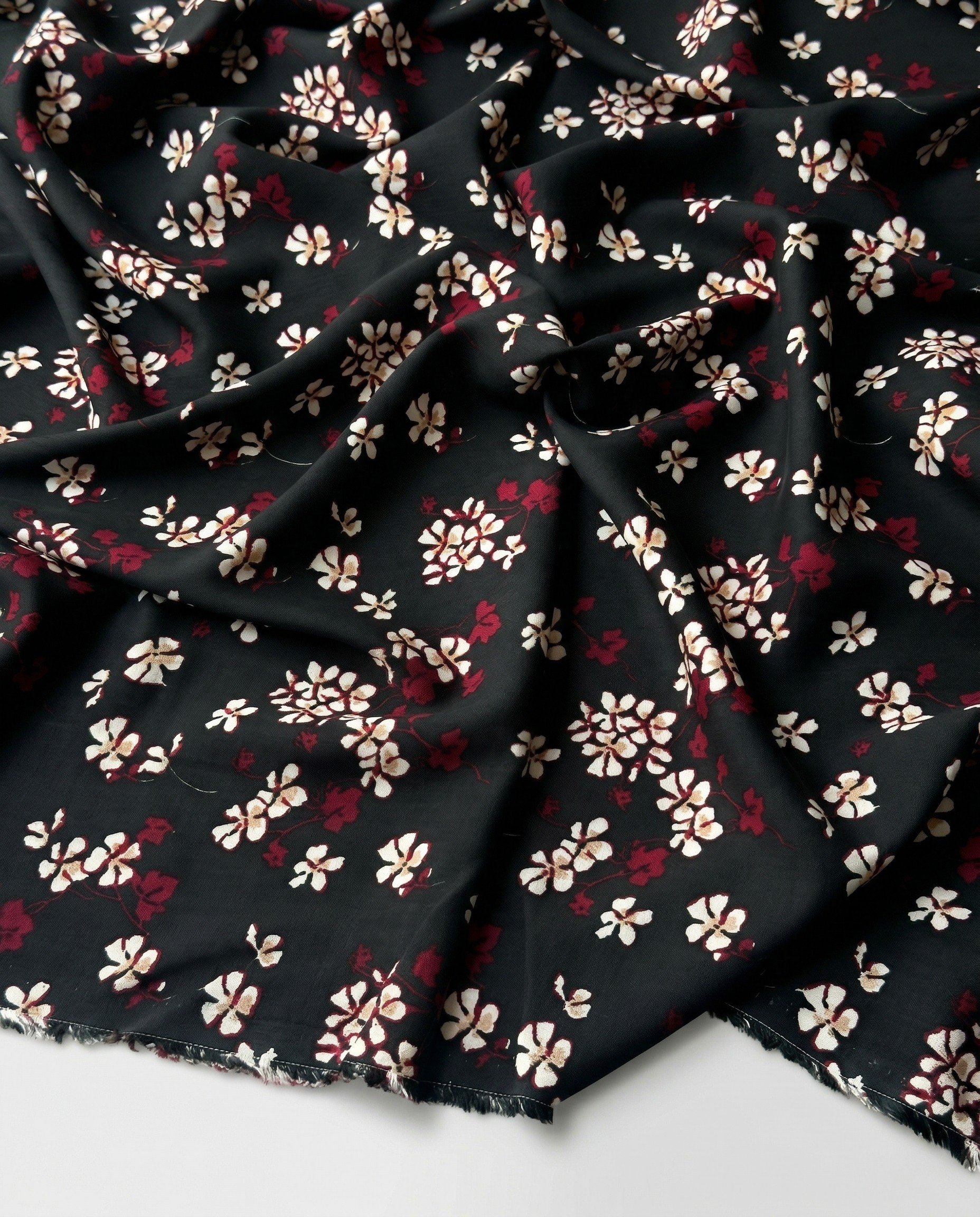100% Cotton Content – Red and White Floral Patterned Viscose Fabric on a Black Background – Double Width 59 Inches